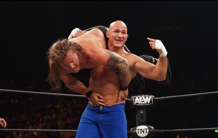 AEW Star Junior Dos Santos BLASTS “Unprofessional” UFC, Loves It In All Elite Wrestling! junior dos santos chris jericho aew ufc