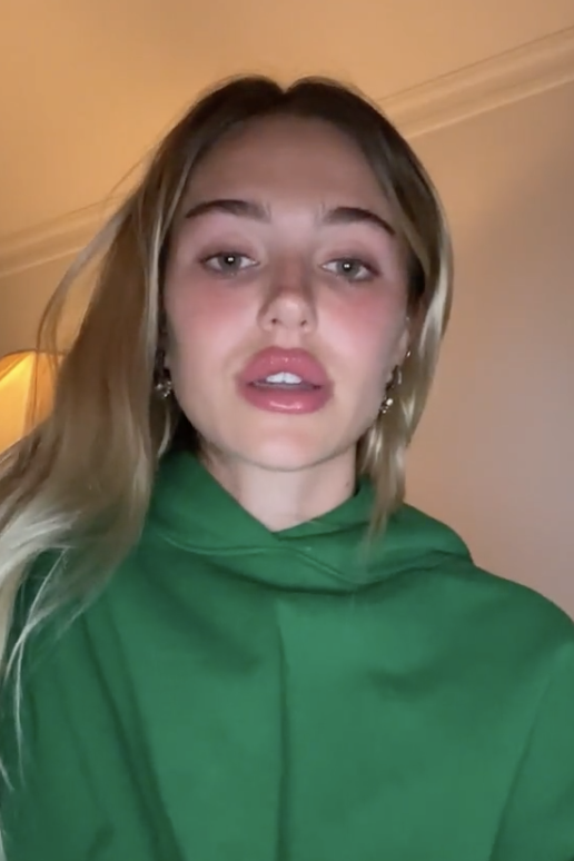 RHOBH: Lisa Rinna’s Daughter Delilah Belle Hamlin Hospitalized After Getting the Jab: ‘It Triggered auto-Immune Diseases I Didn’t Know I Had!” Delilah Belle Hamlin