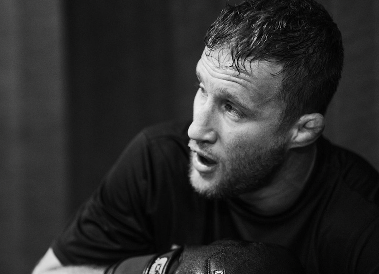 Justin Gaethje TRASHES “Quitter” UFC Champ Charles Oliveira: “There’s No Dog In That Man” justin gaethje ufc black and white