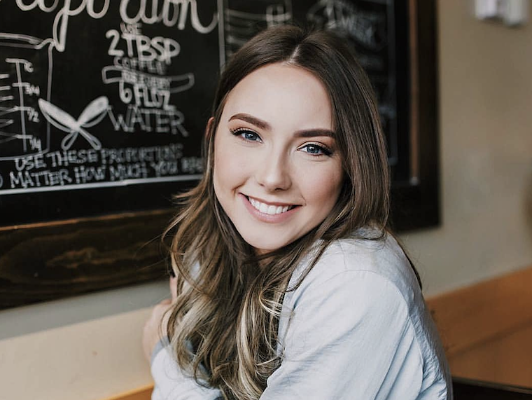 Eminem’s Daughter Hallie Jade Mathers Boasts Of Being His Biggest Fan hallie jade mathers eminem daughter