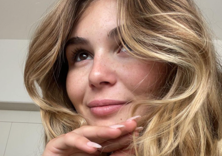 Olivia Jade Complains Of Unfair Criticism After College Admissions Scandal, Parents Lori Loughlin & Mossimo Giannulli’s Prison Sentences