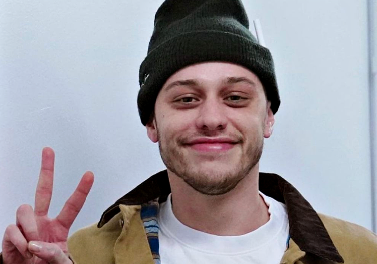 Pete Davidson & Kim Kardashian Laugh At Kanye West’s Social Media Drama