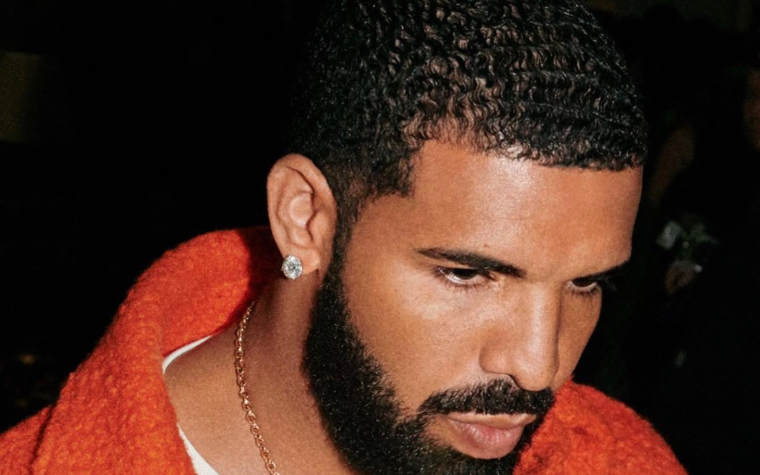 Julia Fox Dated Drake Before Becoming Kanye West’s Girlfriend