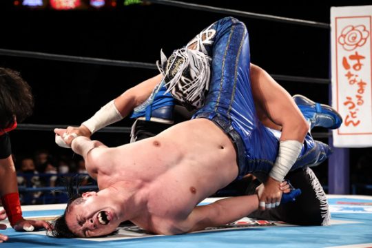 NJPW Golden Series Results: SHO Crushes YOH In Singles Match, El Desperado Remains IWGP Junior Heavyweight Champion (02/11) NJPW Golden Series Results: SHO Crushes YOH In Singles Match, El Desperado Remains IWGP Junior Heavyweight Champion (02/11)