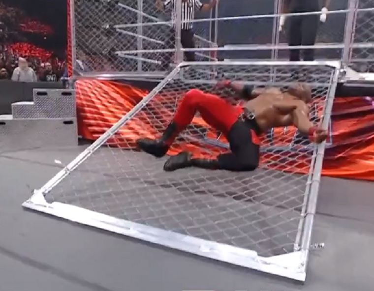 WWE Raw Results (5/16) – Steel Cage Match – Bobby Lashley Defeated Omos w/MVP by Touching the Ground after Being Thrown through the Cage, Veer Mahaan Defeated Mustafa Ali by Submission WWE Raw Results