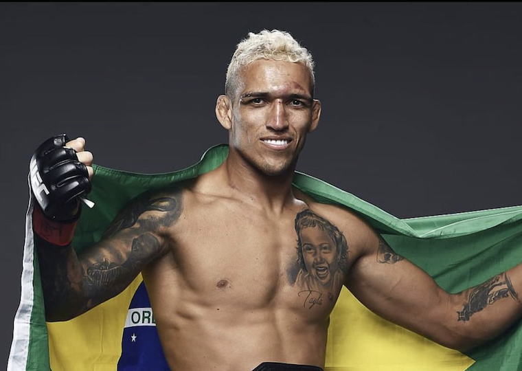 Joe Rogan BLASTS the UFC Over Scale Shenanigans: “Charles Oliveira Got Screwed By The UFC” charles do bronxs oliveira ufc champion may 2022