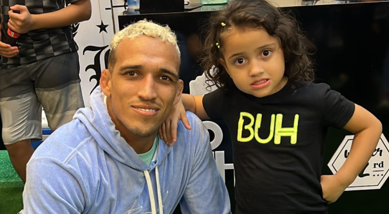 Charles Oliveira Willing To Fight Islam Makhachev Only Under One Condition