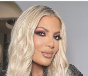 Dean McDermott Drools Over His Wife Tori Spelling