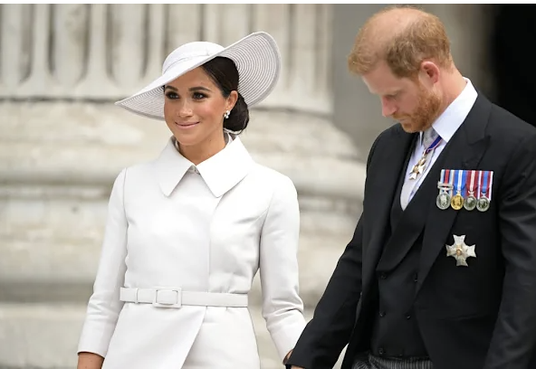 Prince Harry And Meghan Markle Will Try To Mend Their Relationship With The Royals Following Docuseries And Memoir