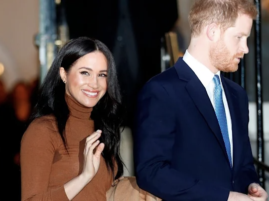 Fans Slam Prince Harry After He Admits Disclosing Meghans Pregnancy At Princess Eugenies Wedding