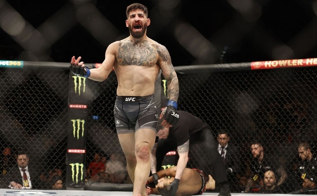 Ilia Topuria Calls UFC Featherweight Champ Alexander Volkanovski “Nothing Special”